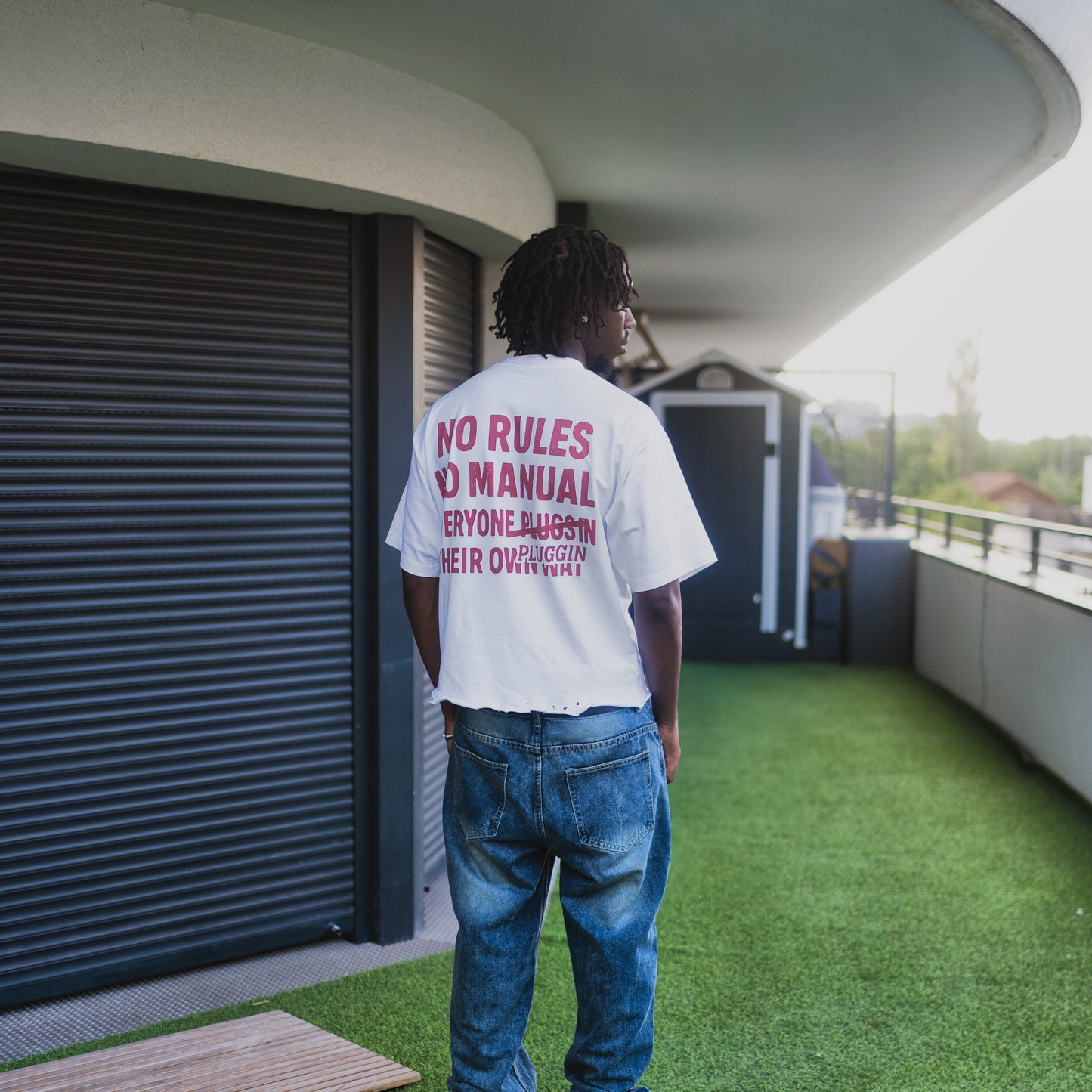 TEE CROPED MANUAL BOOK WHT